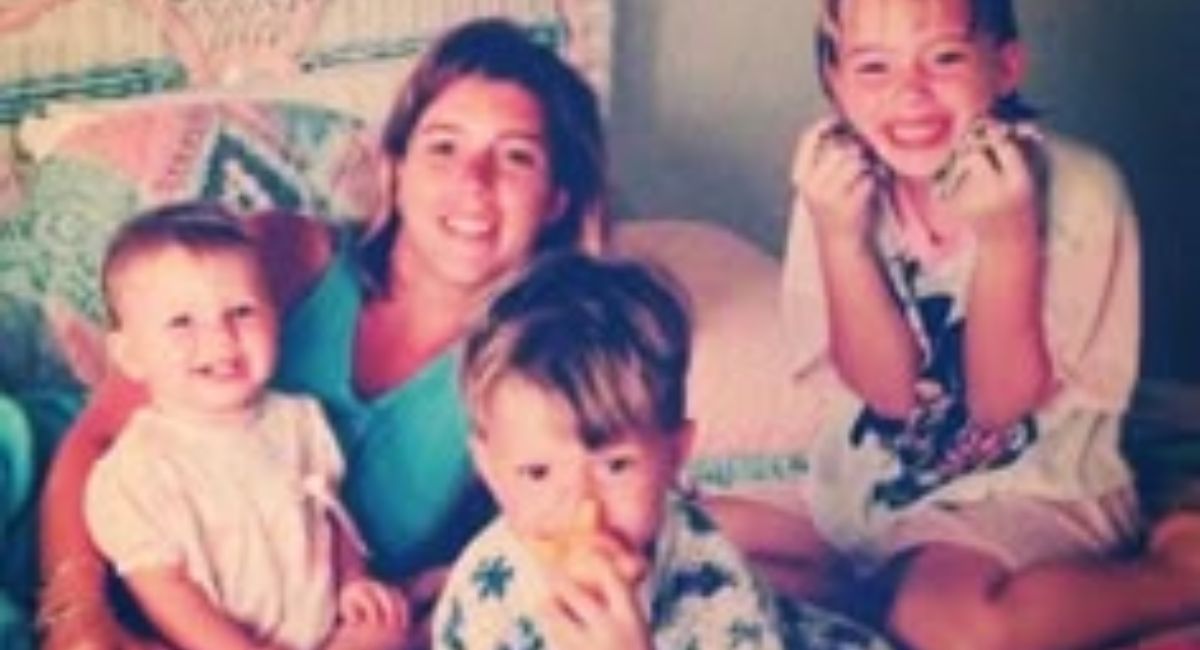 Early Life, Family & Education