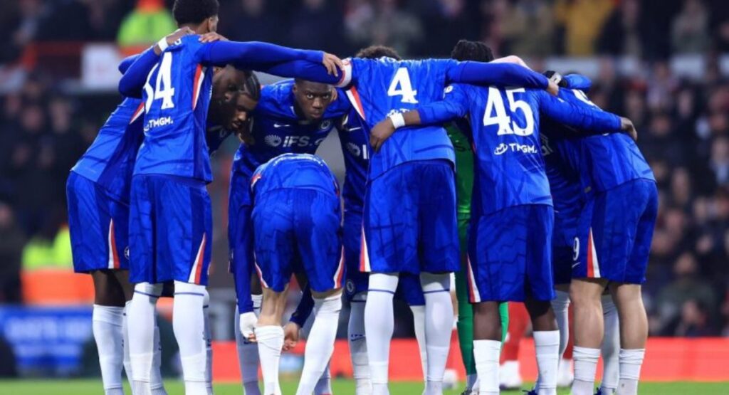 Team News and Starting Lineups